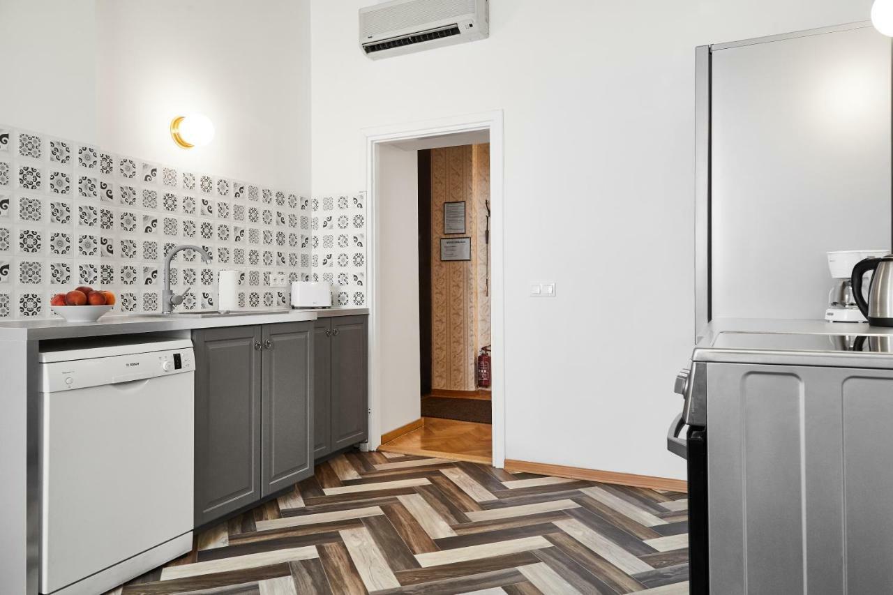 Top Location Apartments Topolowa Street Краков Экстерьер фото